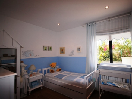 Villa for sale in town, Spain 241734