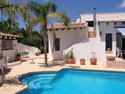 Villa for sale in town, Spain 241774
