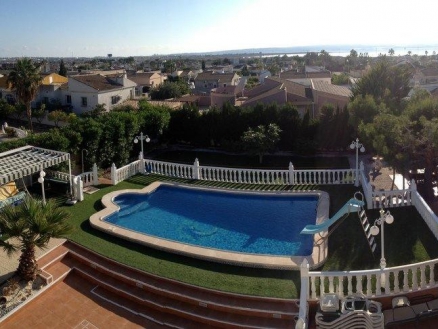 Villa for sale in town, Spain 241783