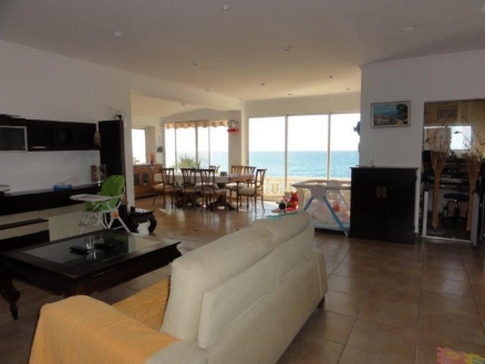 Villa for sale in town, Spain 241790