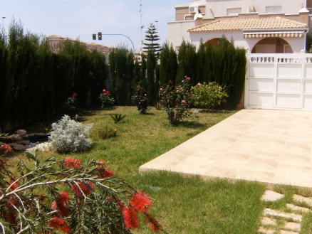Villa with 3 bedroom in town 241810