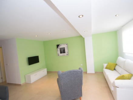 Bungalow with 3 bedroom in town 241818