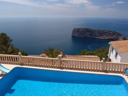 Villa for sale in town, Spain 241823