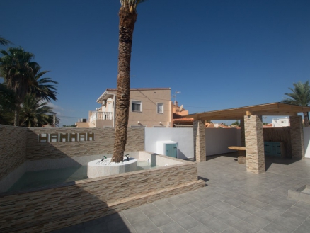 Villa for sale in town 241848