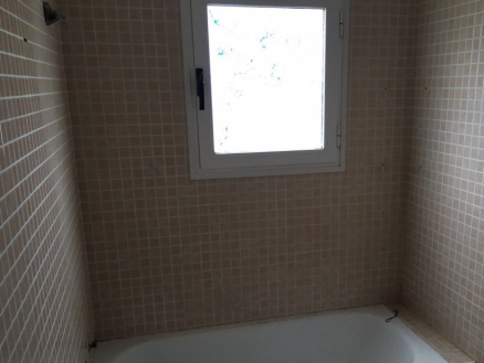 2 bedroom Apartment 241894