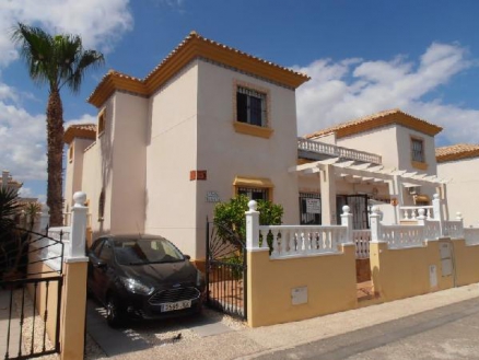 Villa for sale in town, Spain 242545