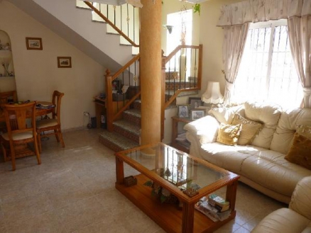 Villa for sale in town, Spain 242547
