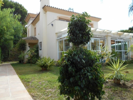Calahonda property: Malaga Villa 243248