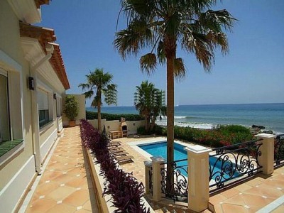 Estepona property: Villa for sale in Estepona 243343