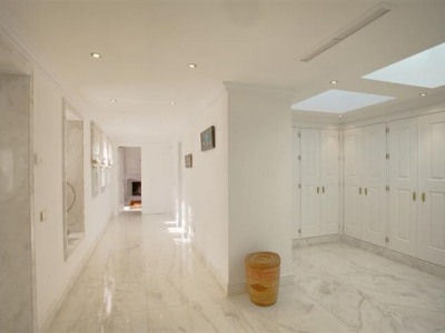 Marbella property: Villa with 5 bedroom in Marbella 243366