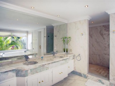 Marbella property: Villa with 5 bedroom in Marbella, Spain 243366