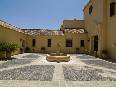 Elviria property: Villa with 6 bedroom in Elviria 243375