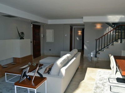 Penthouse with 3 bedroom in town 243440