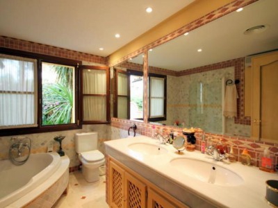 Marbella property: Villa with 5 bedroom in Marbella 244020