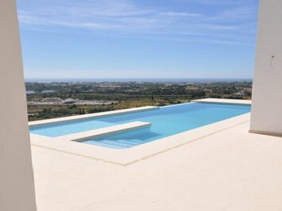 Villa for sale in town, Spain 244091