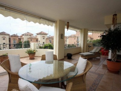 Estepona property: Penthouse with 3 bedroom in Estepona 244110