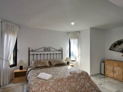 Nueva Andalucia property: Villa in Malaga for sale 244113