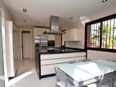 Marbella property: Villa with 5 bedroom in Marbella 244115