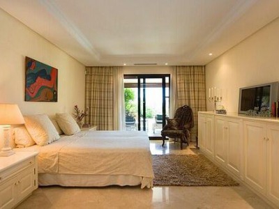 Nueva Andalucia property: Apartment with 3 bedroom in Nueva Andalucia 244117