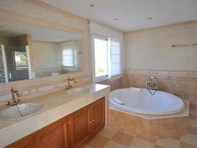 Los Monteros property: Malaga property | 5 bedroom Villa 244156