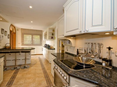 Marbella property: Malaga property | 4 bedroom Villa 244170