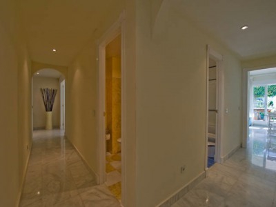 town Apartment 244172