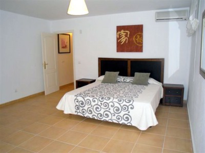 Nueva Andalucia property: Villa with 6 bedroom in Nueva Andalucia, Spain 244174