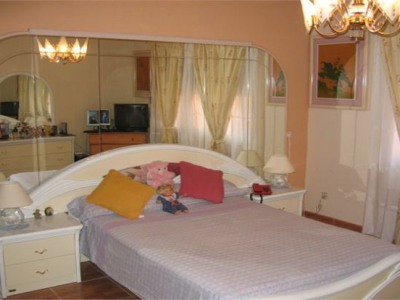 Villa with 4 bedroom in town 244178