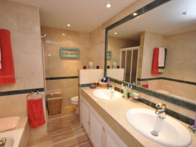 Estepona property: Apartment with 2 bedroom in Estepona 244263