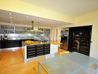 Hacienda Las Chapas property: Malaga Villa 244271