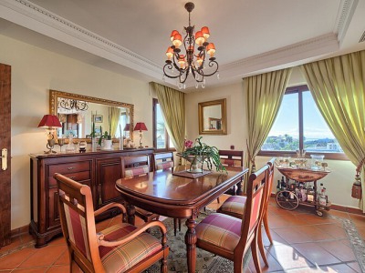 Benahavis property: Malaga property | 4 bedroom Villa 244343