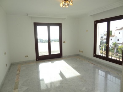 Marbella property: Marbella Apartment 244348