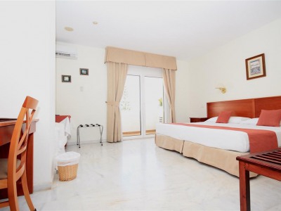 Torremolinos property: Commercial with 9+ bedroom in Torremolinos 244371