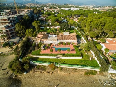 Estepona property: Villa with 4 bedroom in Estepona, Spain 244388