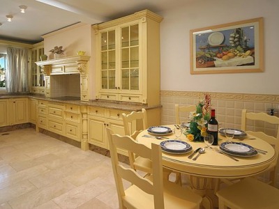 Marbella property: Villa with 4 bedroom in Marbella 244396