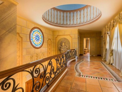 Marbella property: Villa with 6 bedroom in Marbella 244887