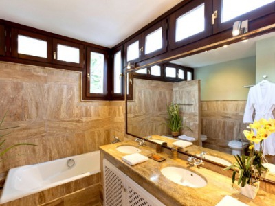 Marbella property: Villa with 4 bedroom in Marbella 244943