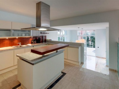 Benahavis property: Villa for sale in Benahavis, Spain 244973