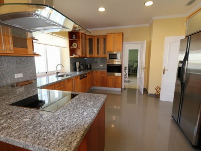 Marbella property: Villa with 5 bedroom in Marbella 245039