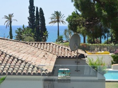 Estepona property: Villa with 4 bedroom in Estepona 245083