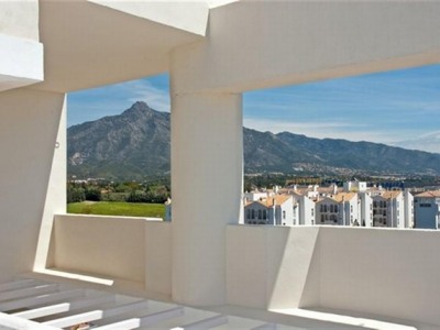 Marbella property: Penthouse for sale in Marbella, Malaga 245099