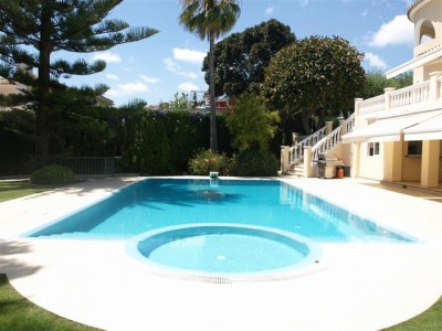 Marbella property: Villa with 5 bedroom in Marbella 245136