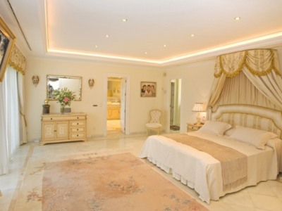 Marbella property: Malaga property | 6 bedroom Villa 245786