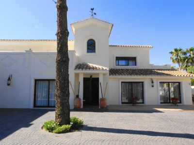 Estepona property: Villa for sale in Estepona, Spain 245808