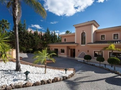Marbella property: Villa with 7 bedroom in Marbella 245817