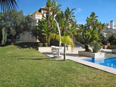 Marbella property: Malaga property | 4 bedroom Villa 245835