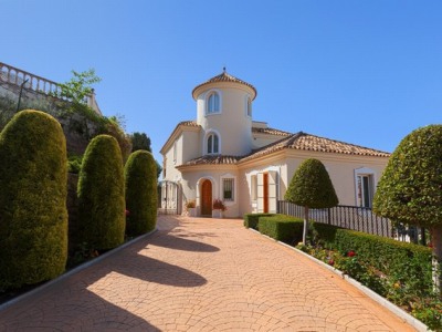 Benahavis property: Villa for sale in Benahavis, Malaga 245875
