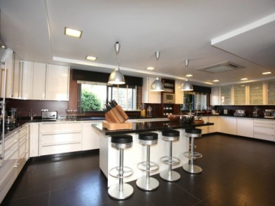 Marbella property: Villa with 6 bedroom in Marbella 245894