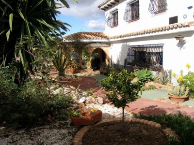 Alhaurin El Grande property: Villa for sale in Alhaurin El Grande, Malaga 246004