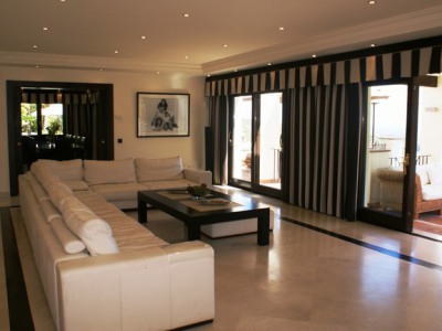 Benahavis property: Villa for sale in Benahavis, Malaga 246056